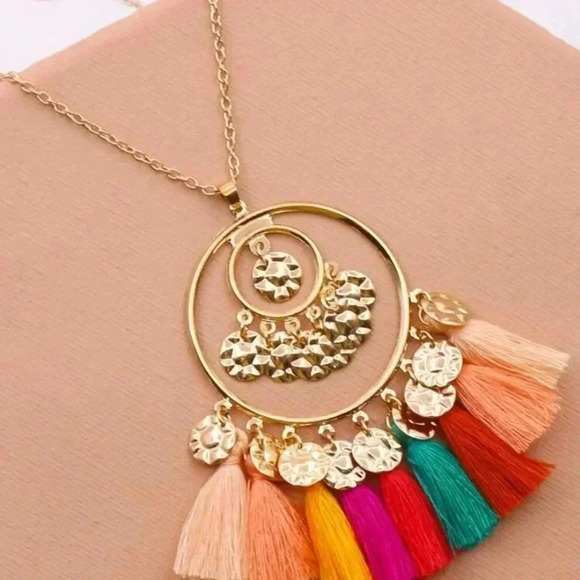 🆕Tassels & Disc Charm Necklace🆕 - Picture 1 of 3